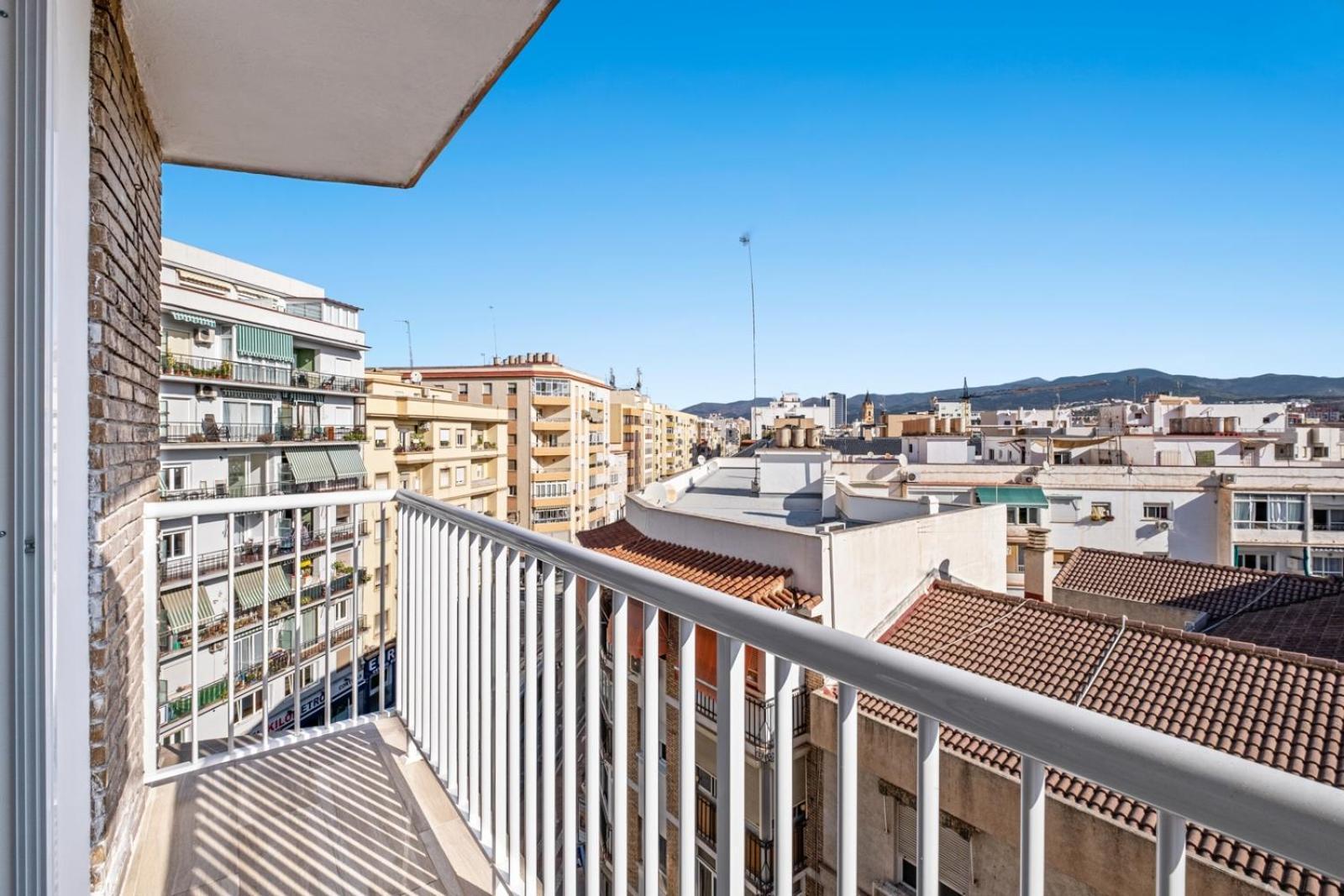 Апартаменты Armengual Malaga Center Экстерьер фото